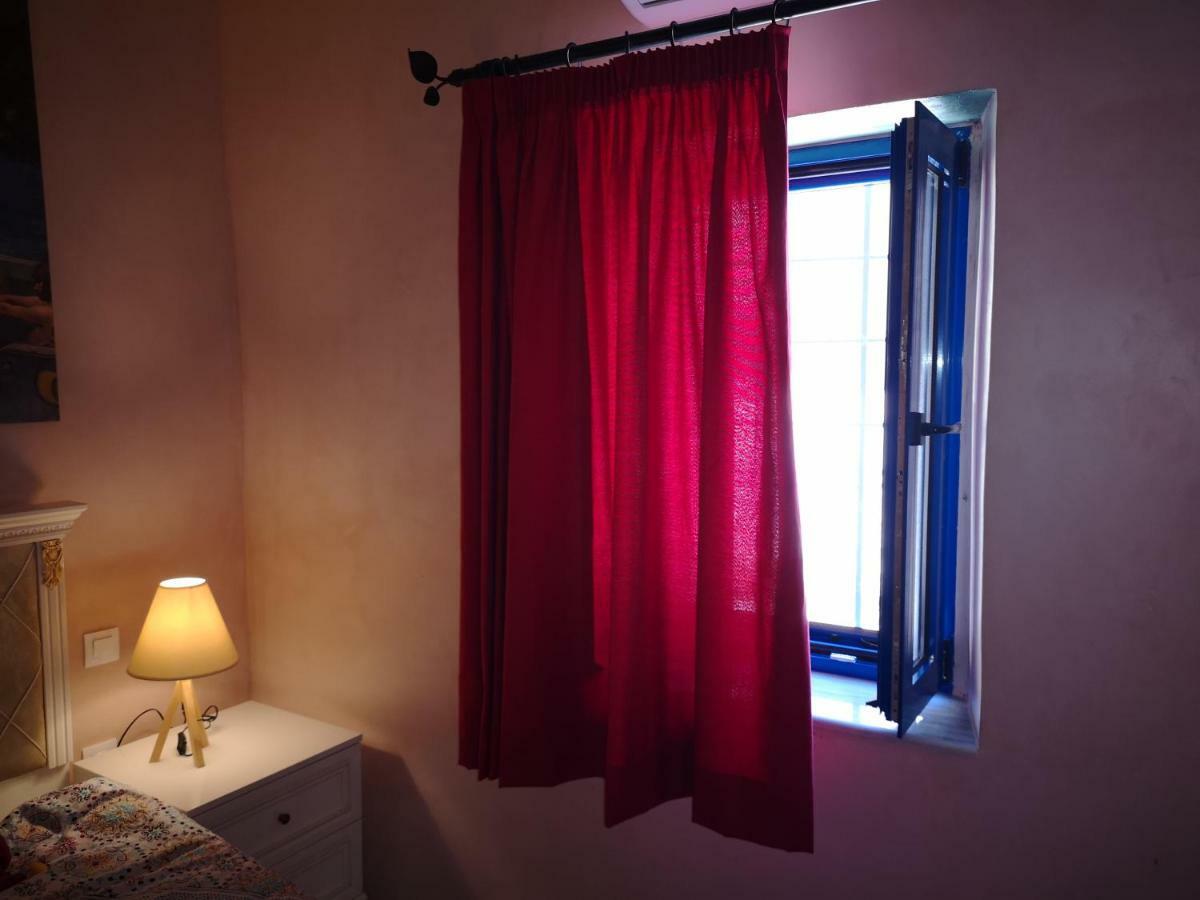 Aspasia'S House ซาครอส ภายนอก รูปภาพ